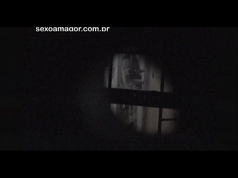 ❤️ 金发女郎被隐藏在空心砖后面的邻居偷窥者偷偷录影 ☑ Super sex ❌️